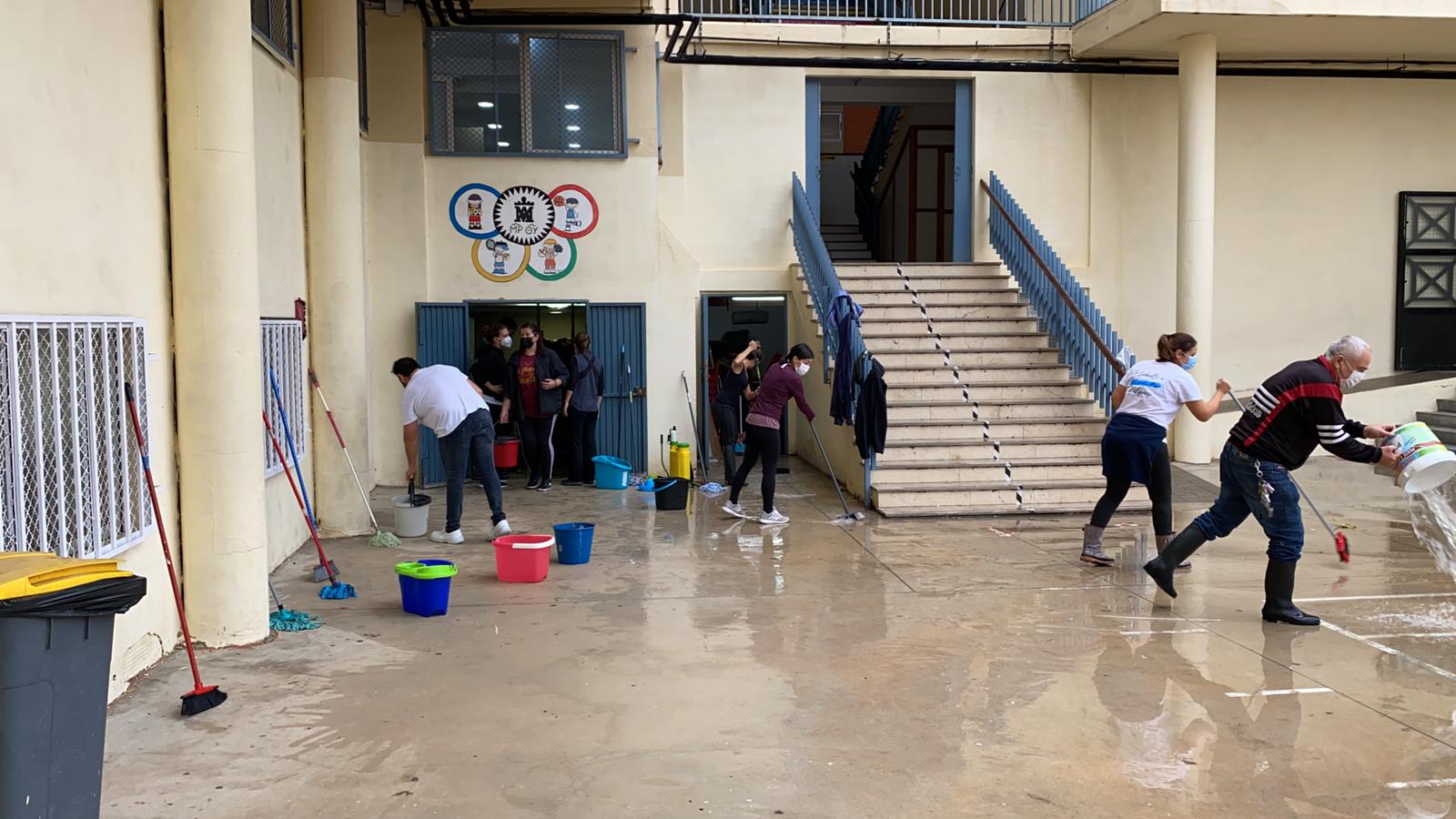 Importantes inundaciones en el Colegio de Algemesí